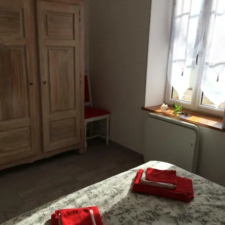 GITE DE FRANCE A l'essentiel Sidiailles Extérieur photo